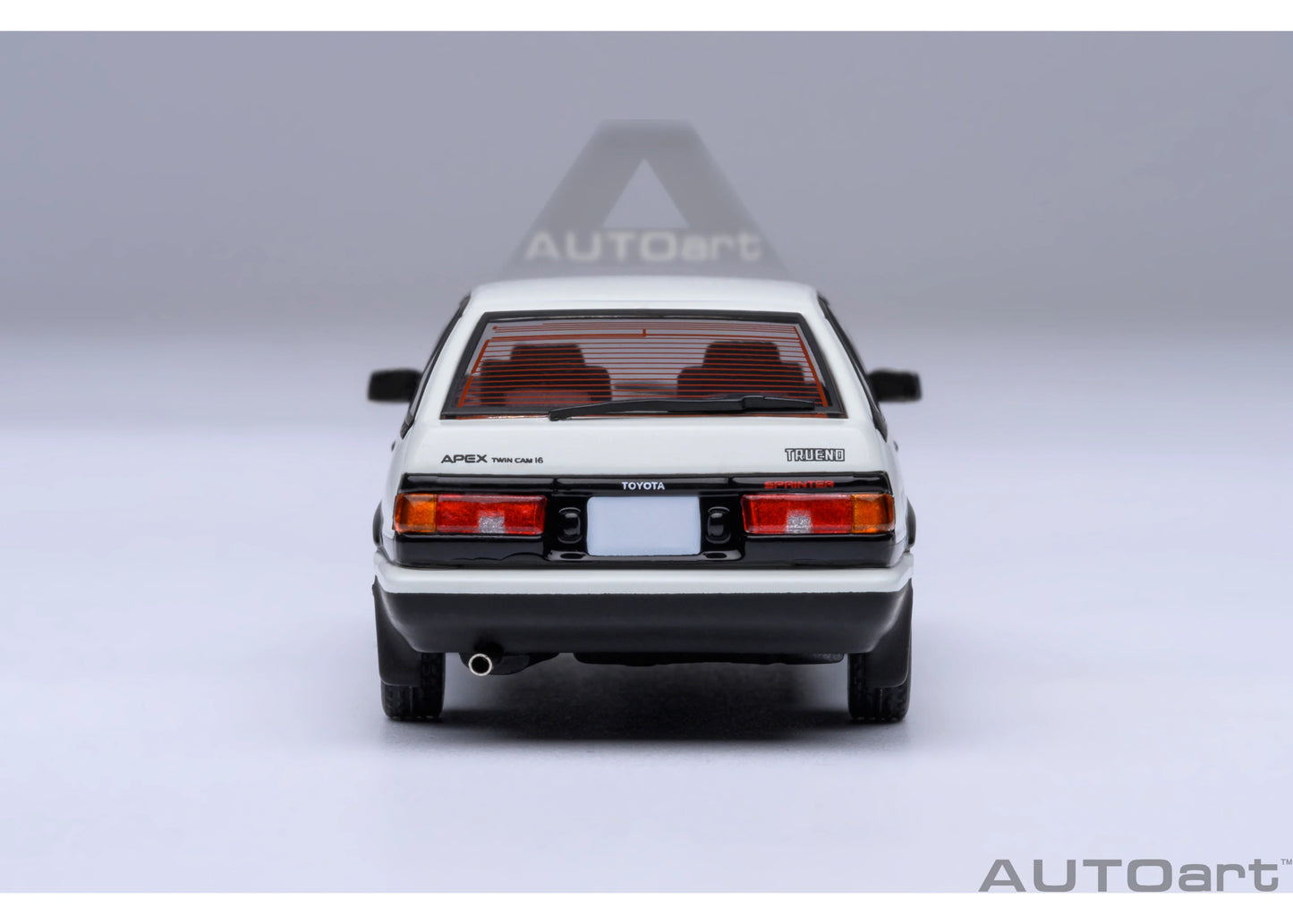 [ Back-order ] AUTOart 20031 1:64 Toyota Sprinter Torreno AE86 Initial D Fujiwara Tofu Shop tofu parts included model car