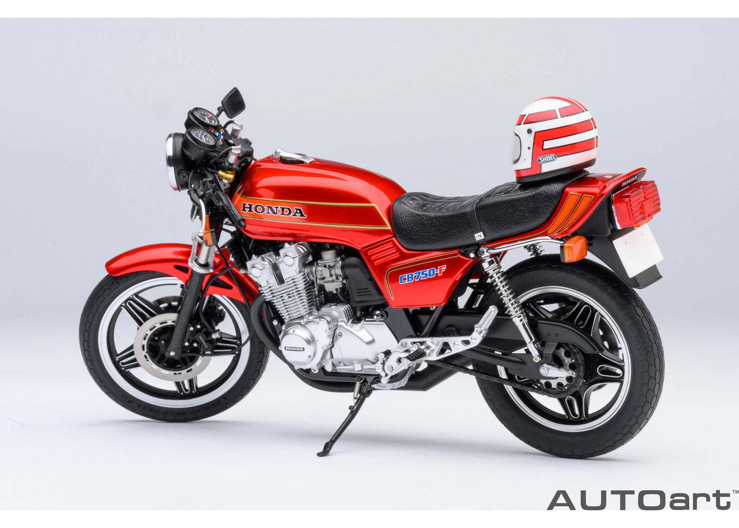 [ Back-order ] AUTOart 12561 1:12 F12 Honda CB750F Bari Bari Legend Koma Gun helmet included Motorcycle Model