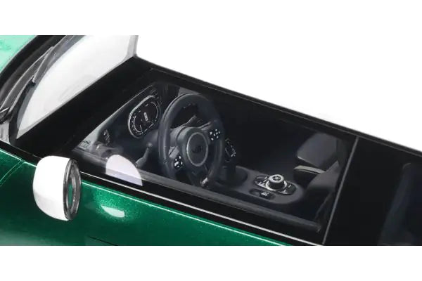 [ Back-order ] OttO OTM1098 1:18 Mini Cooper F56 JCW 2023 Green model car
