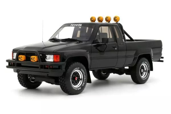[ Back-order ] OttO OTM481 1:18 Toyota Hilux SR5 1985 Black model car
