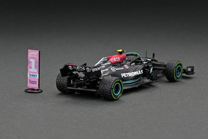 [ Back-order ]  Tarmac Works T64G-F037-VB1 1:64 Mercedes-AMG F1 W12 E Performance Turkish GP 2021 Winner Valtteri Bottas