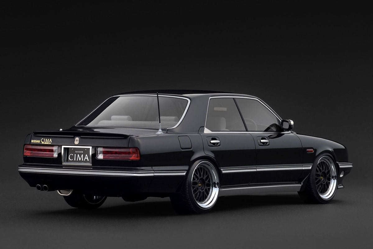 [ Back-order ] ignition model IG3900 1:18 NISSAN GLORIA CIMA Y31 Black model car