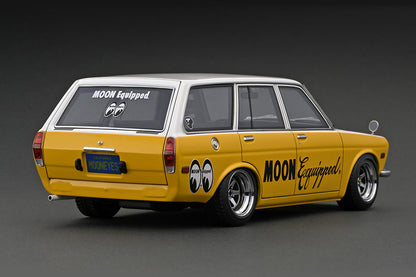 IG3064 TARMAC WORKS ignition model 1:18 Nissan Datsun Bluebird (510) Wagon Yellow / White