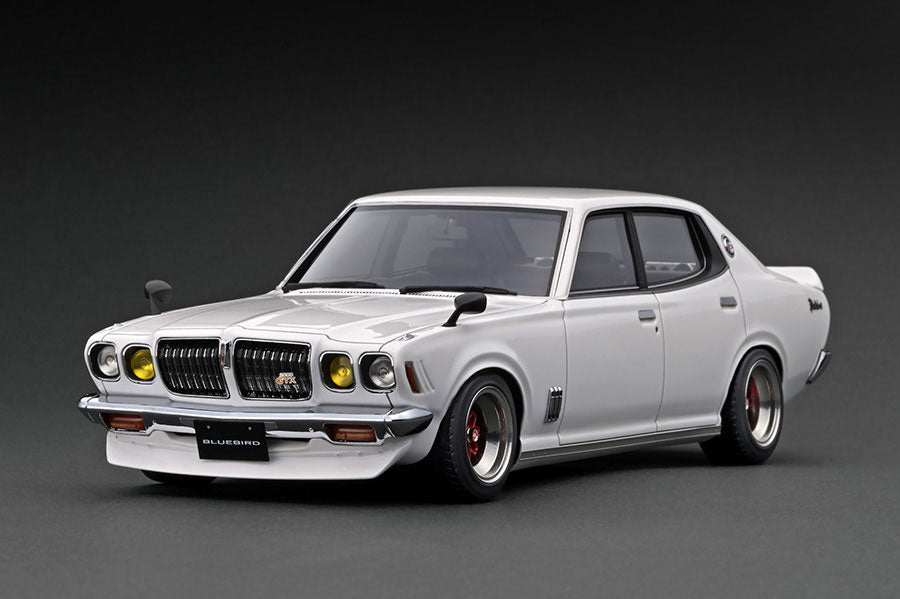 [ Pre-order ] IG3167 ignition model 1:18 Nissan Bluebird U 2000GTX (G610) White With Engine