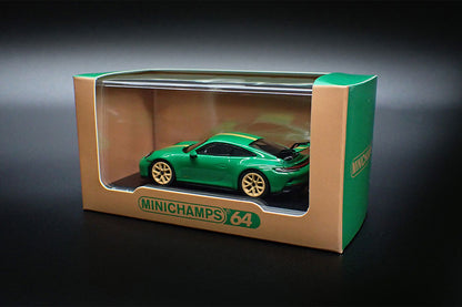 [ Back-order ] MINICHAMPS 643061007 1:64 Porsche 911 (992) GT3 Python Green