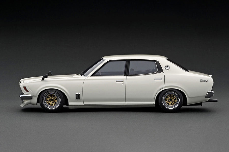 [ Back-order ] ignition model IG3166 1:18 Nissan Bluebird U 2000GTX (G610) White