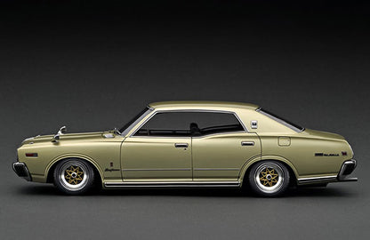 [ Back-order ] ignition model IG3554 1:18 Nissan Gloria Brougham 330 Gold model car