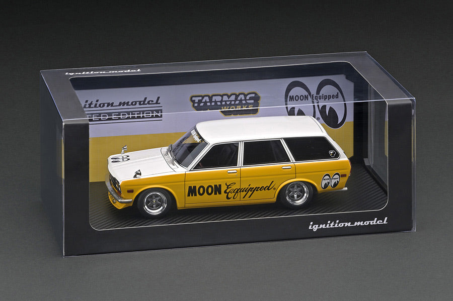 [ Back-order ]  Tarmac Works IG3064 1:18 Datsun Bluebird (510) Wagon Yellow / White model car