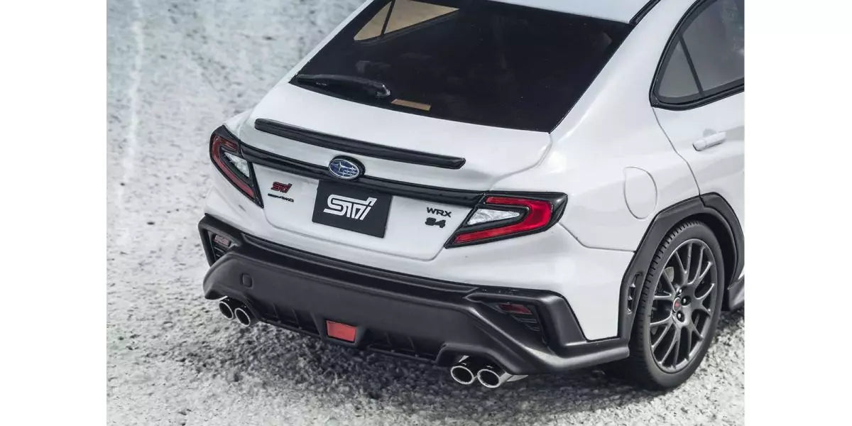 [ Back-order ] KYOSHO KSR18063W 1:18 Subaru WRX S4 STI Sport # White model car
