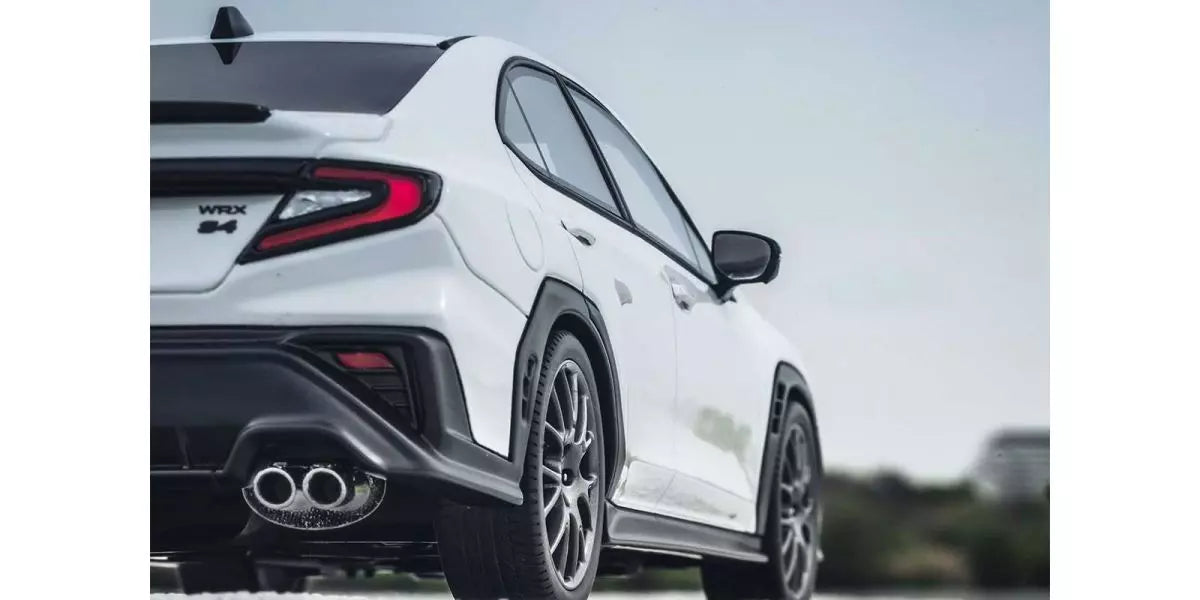 [ Back-order ] KYOSHO KSR18063W 1:18 Subaru WRX S4 STI Sport # White model car