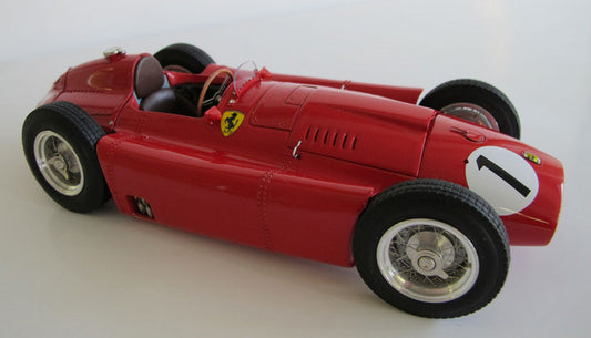 M-197 CMC 1:18 Ferrari D50 1956 British GP #1 Fangio model car