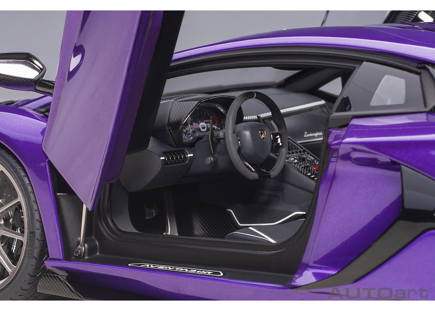 79179 AUTOart 1:18 Lamborghini Aventador SVJ Pearl Purple