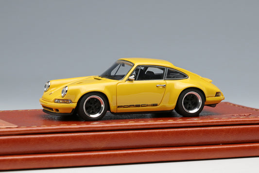 TM001K MakeUp Titan64 1:64 Singer 911 964 Coupe Yellow