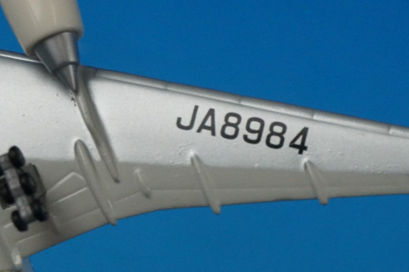 1:500 B777-200 JAL arc painting JA8984 506625 Herpa