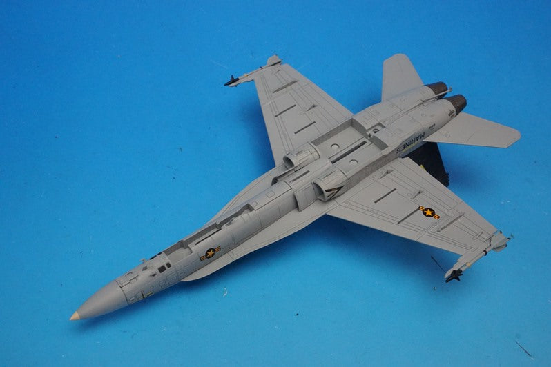 1:72 F/A-18D USS Hornet USN VMFA(AW)-242 Bats Miramar 2003 HA3504 Hobby Master