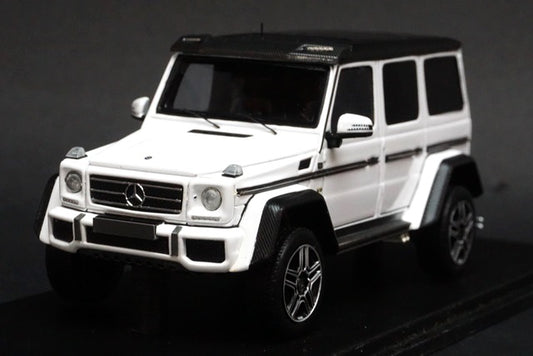 1:43 SPARK S4693 Mercedes Benz G500 4x4 2 White/Black