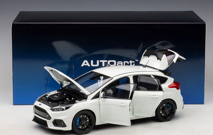 72951 AUTOart 1:18 Ford Focus RS White model cars