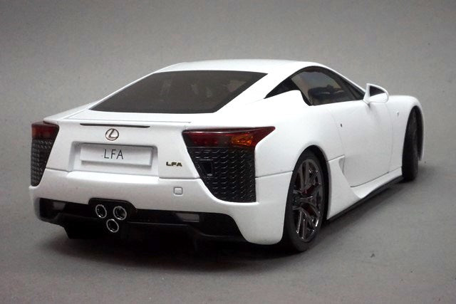 1:18 AUTOart 78831 Lexus LFA White model car