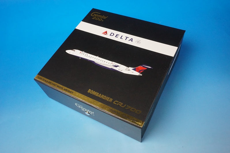 1:200 DELTA airlines Bombardier CRJ700 N391CA G2DAL1021 gemini airplane moel