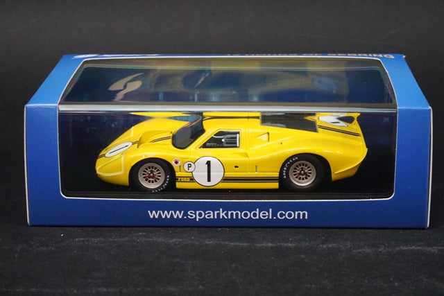 1:43 SPARK 43SE67 Ford GT40 Mk IV Sebring 12h Winner 1967 #1 model car