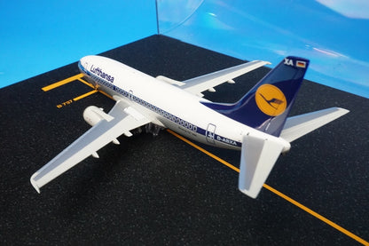 1:200 B737-300 Lufthansa Giessen D-ABXA Herpa Premium airplane model