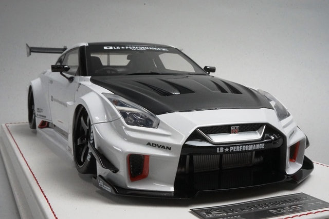 MINI-GT Nissan LB-Silhouette WORKS GT 35GT-RR Ver.1 LB Racing - LB-TIENDA  ONLINE