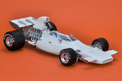 [ Back-order ] Model Factory Hiro K820 1:12 Fulldetail Kit McLaren M19A 1972 Rd.2 South African GP winner #12 Denis Hulme