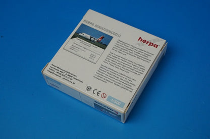 1:500 BAe146-300 Qantas VH-NJL 513074 Herpa airplane model