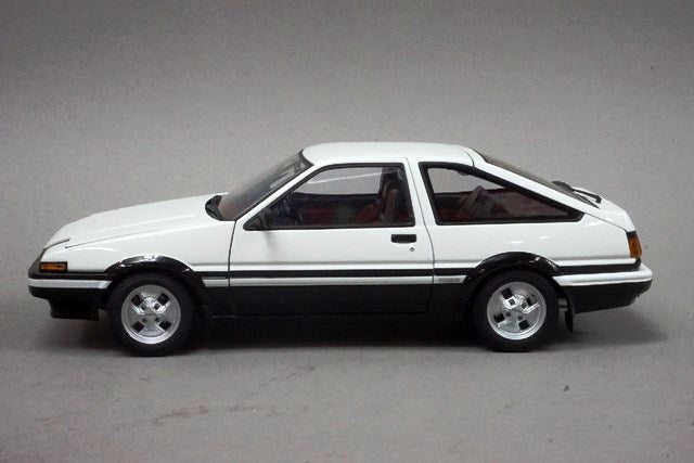 1:18 AUTOart 78791 Toyota Sprinter Trueno GT APEX AE86 White