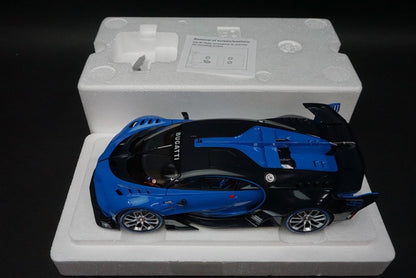 1:18 AUTOart 70986 Bugatti Vision Gran Turismo Light Blue/Blue Carbon model car