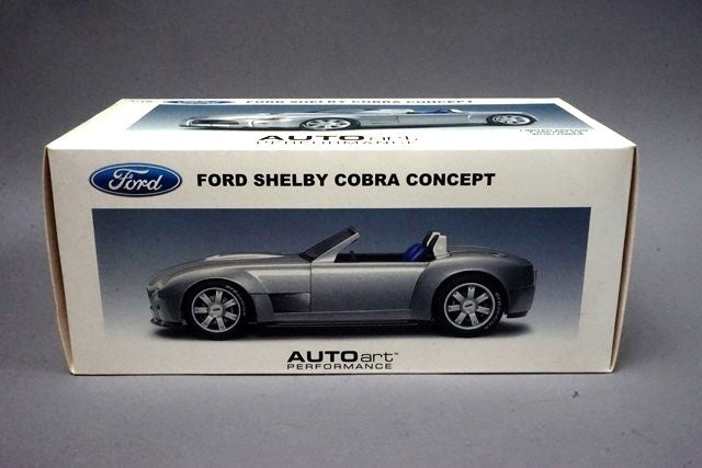 1:18 AUTOart 73031 Ford Shelby Cobra Concept Tungsten Silver