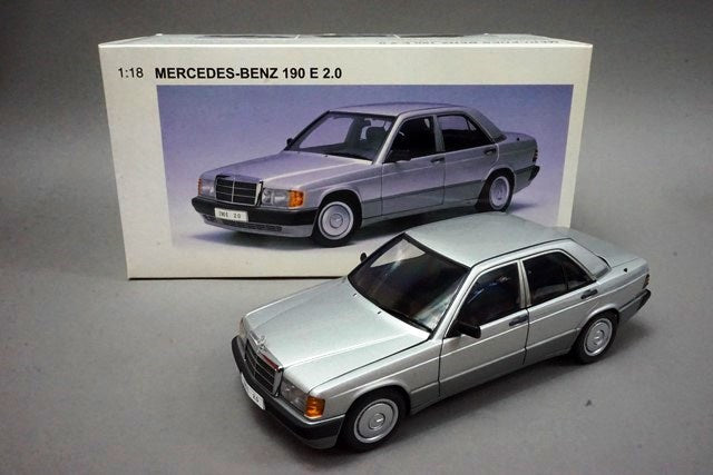 1:18 AUTOart 76134 Mercedes Benz 190E 2.0 Brilliant Silver Metallic