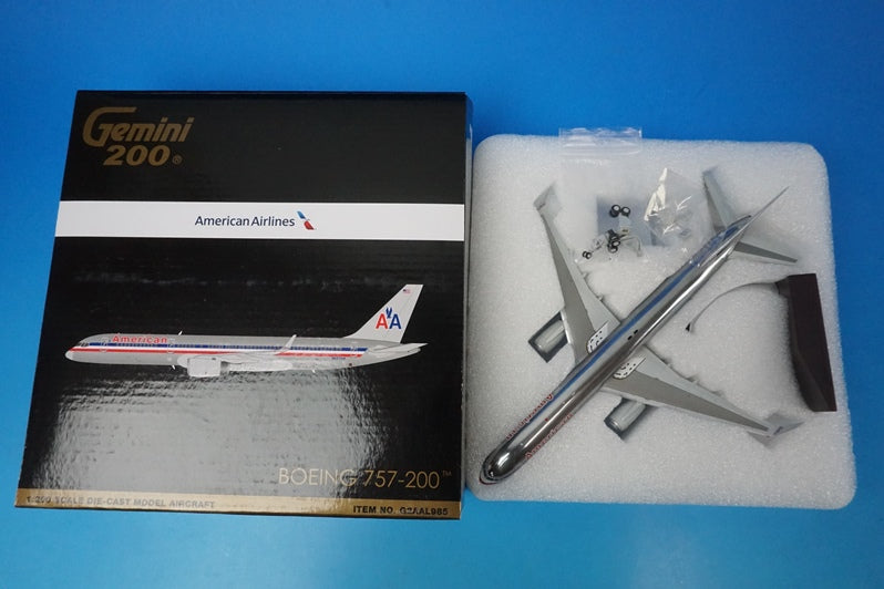 1:200 B757-200 AA American 2010s N657AM G2AAL985 Gemini