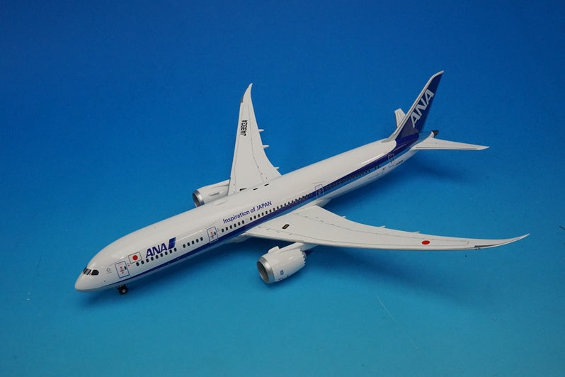 1:200 B787-9 ANA WiFi Radome with Gear JA893A NH20131 ANA airplane model