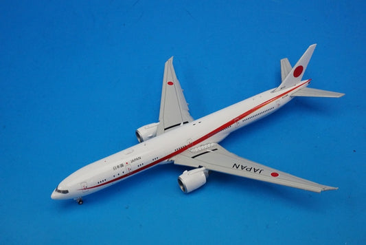 1:400 B777-300ER JASDF 701 #80-1111 GMJSD086F Gemini