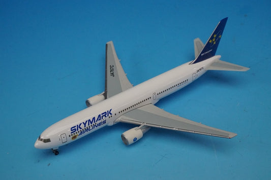 1:500 B767-300 Skymark Airlines JA767C 504409 Herpa airplane model