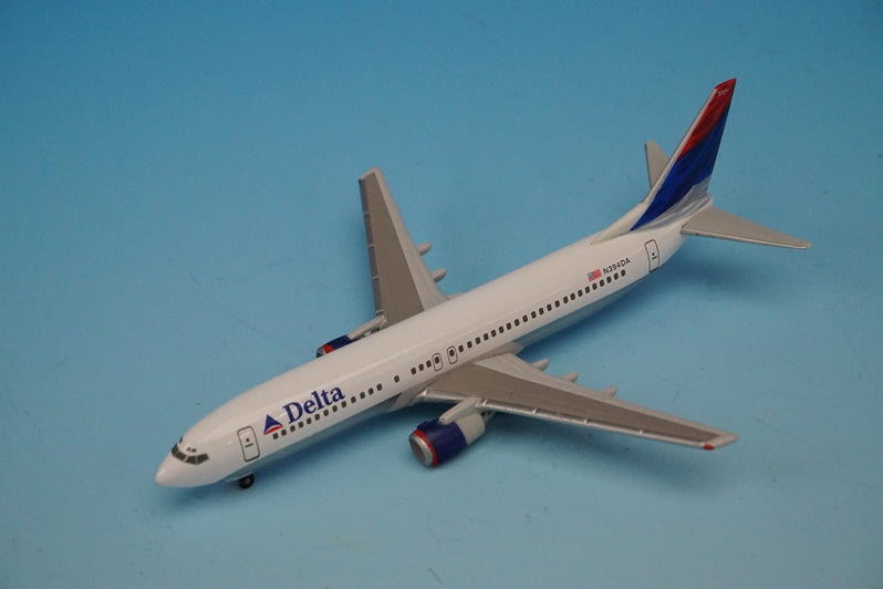 1:500 B737-800 DELTA Airlines N394DA 512657 Herpa airplane model