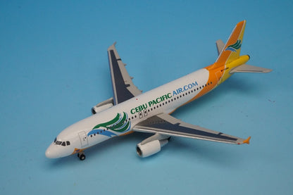 1:500 A320-214 Cebu Pacific Air RP-C3250 519205 Herpa airplane model