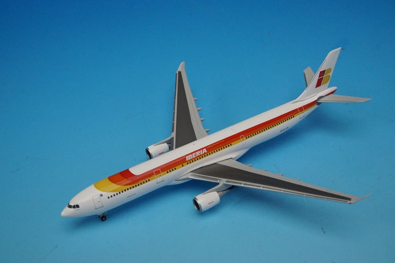 1:500 A330-300 Iberia EC-LUK 524551 Herpa airplane model