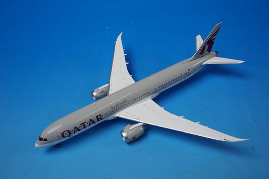 1:400 B787-9 Qatar Airways A7-BHA GJQTR1915 Gemini airplane model