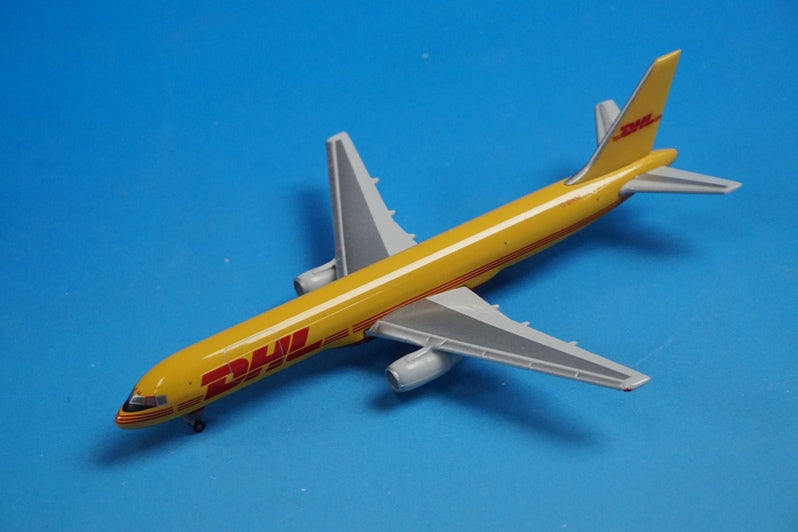 1:500 B757-200F DHL G-BIKM 510813 Herpa airplane model