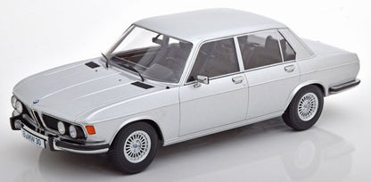 KKDC180403 KK scale 1:18 BMW 3.0S E3 2.Series 1971 Silver