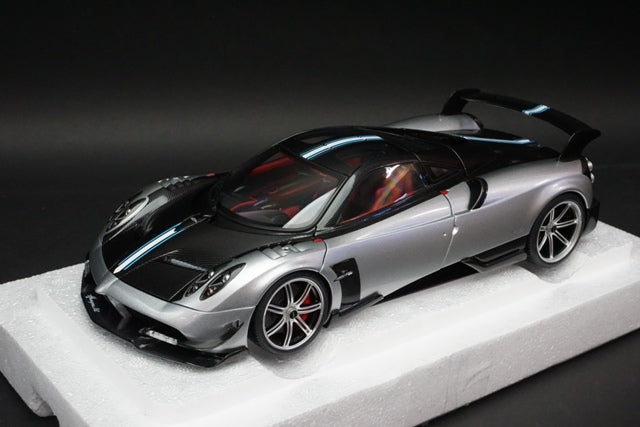 1:18 AUTOart 78278 Pagani Huayra BC Metallic Silver / Black Carbon model cars