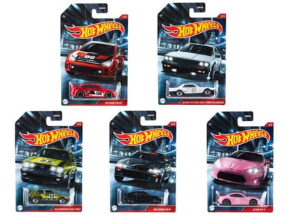 GDG44-986P Hot Wheels Theme Automotive Assorted Cult Tracers model car