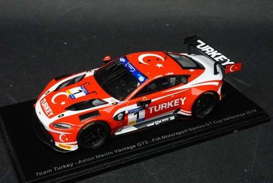 1:43 SPARK S6317 Aston Martin Vantage GT3 FIA GT Cup Vallelunga 2019 #1