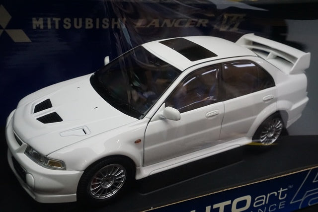 1:18 AUTOart 77152 Mitsubishi Lancer Evolution VI White model car