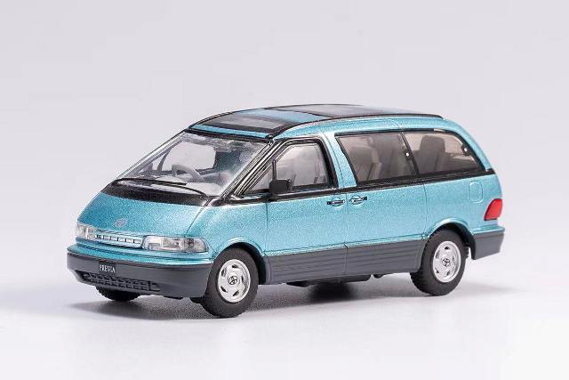 KS-016-111 Gaincorp Products GCD 1:64 Toyota Previa Estima Silver Blue LHD