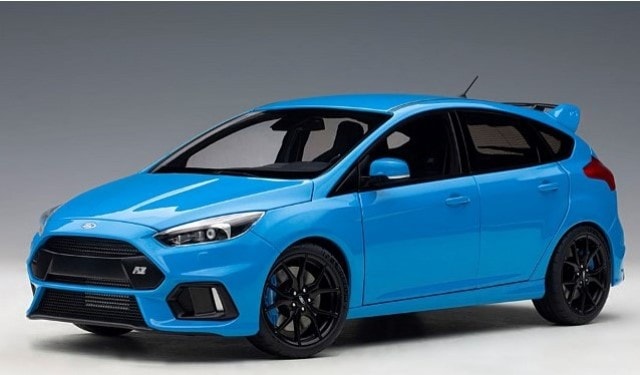 72953 AUTOart 1:18 Ford Focus RS Blue model cars