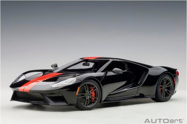 72945 AUTOart 1:18 Ford GT 2017 Black / Orange Stripe model cars