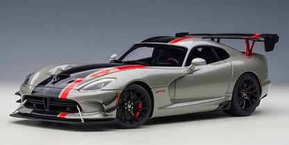 71733 AUTOart 1:18 Dodge Viper ACR Metallic Silver / Black Stripe model cars